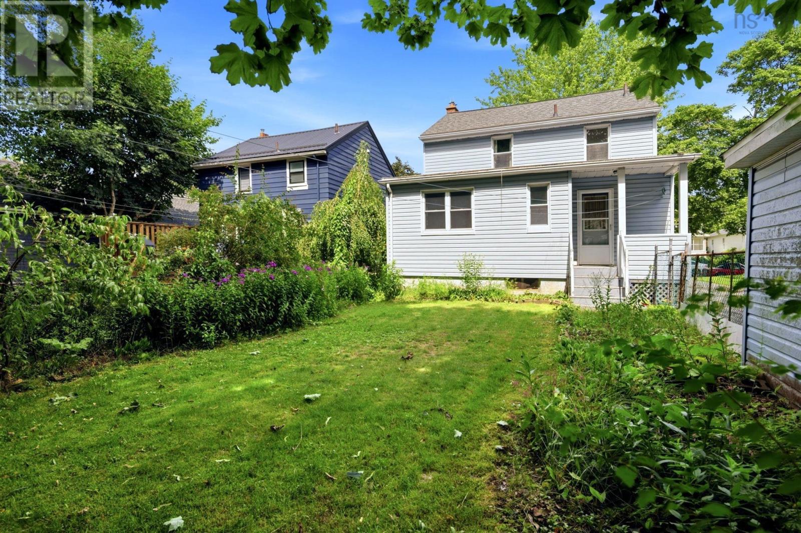 828 Bridges Street Property Photo 33