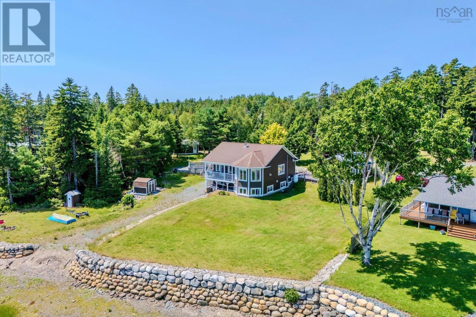 119 Indian Path Road Property Photo 4