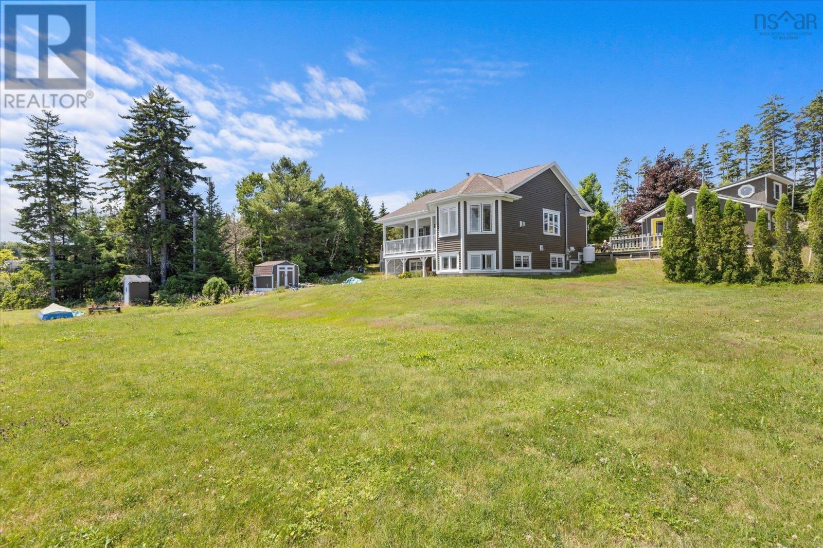 119 Indian Path Road Property Photo 6