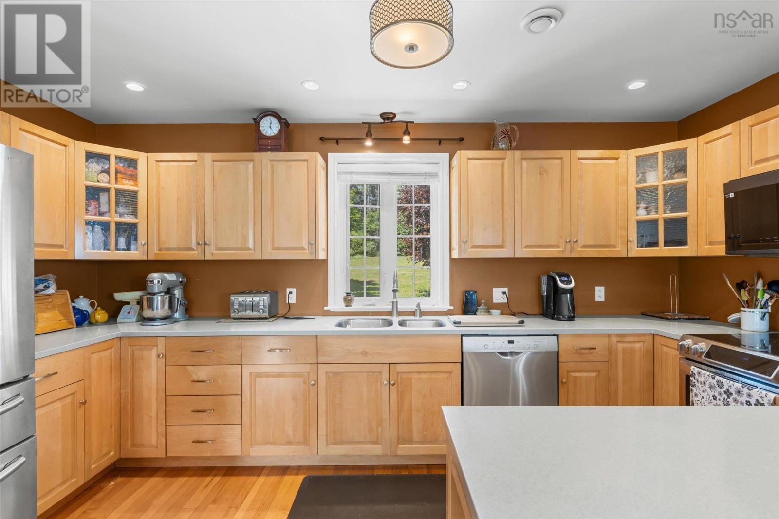 119 Indian Path Road Property Photo 17