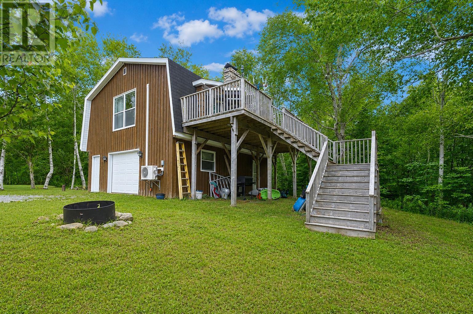 8456 East Bay Highway Property Photo 13