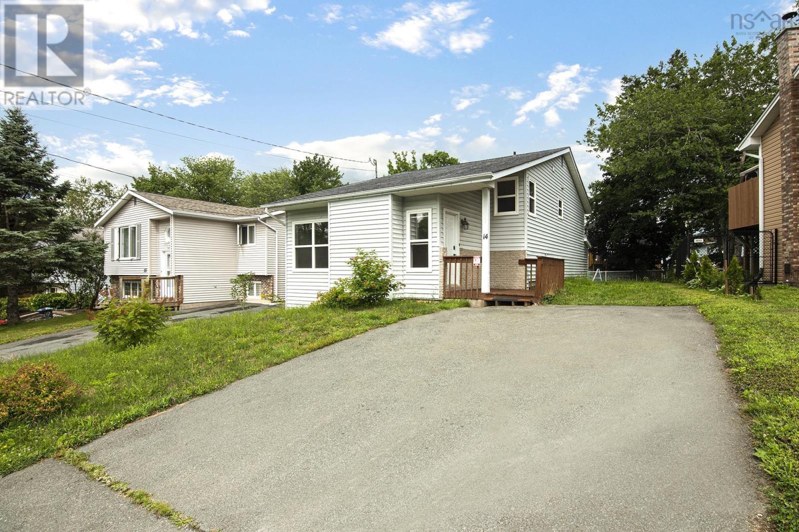 14 Noria Crescent Property Photo 1
