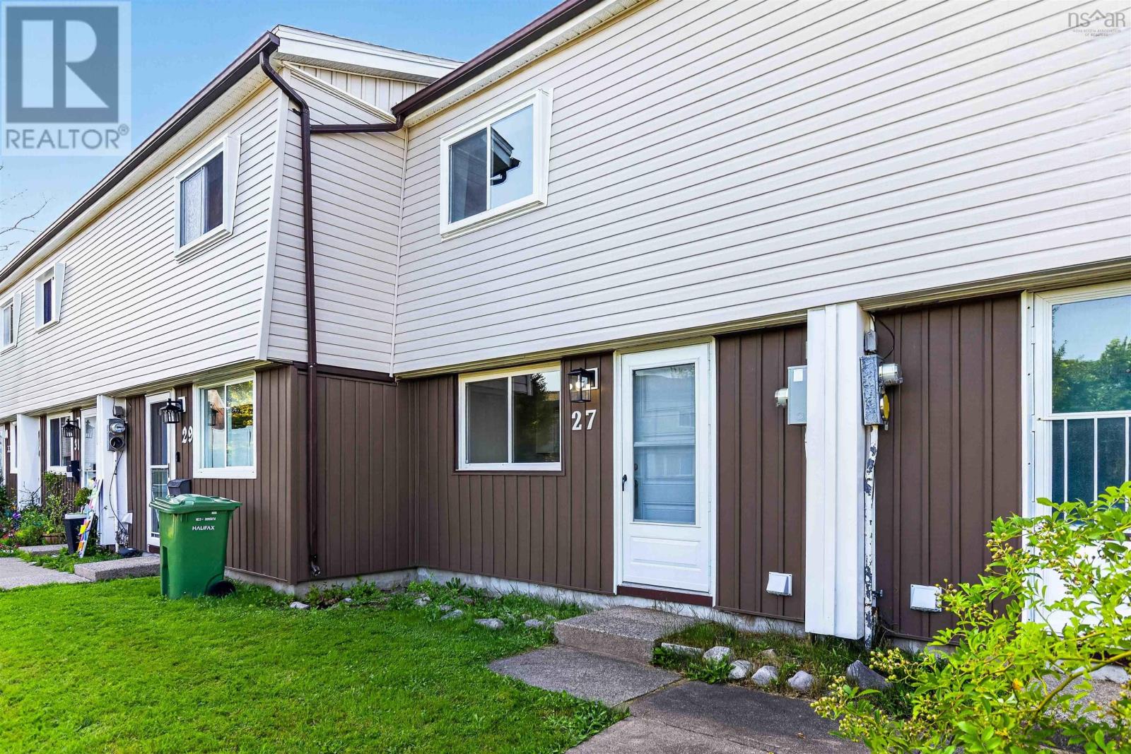 27 Drumdonald Road Property Photo 2