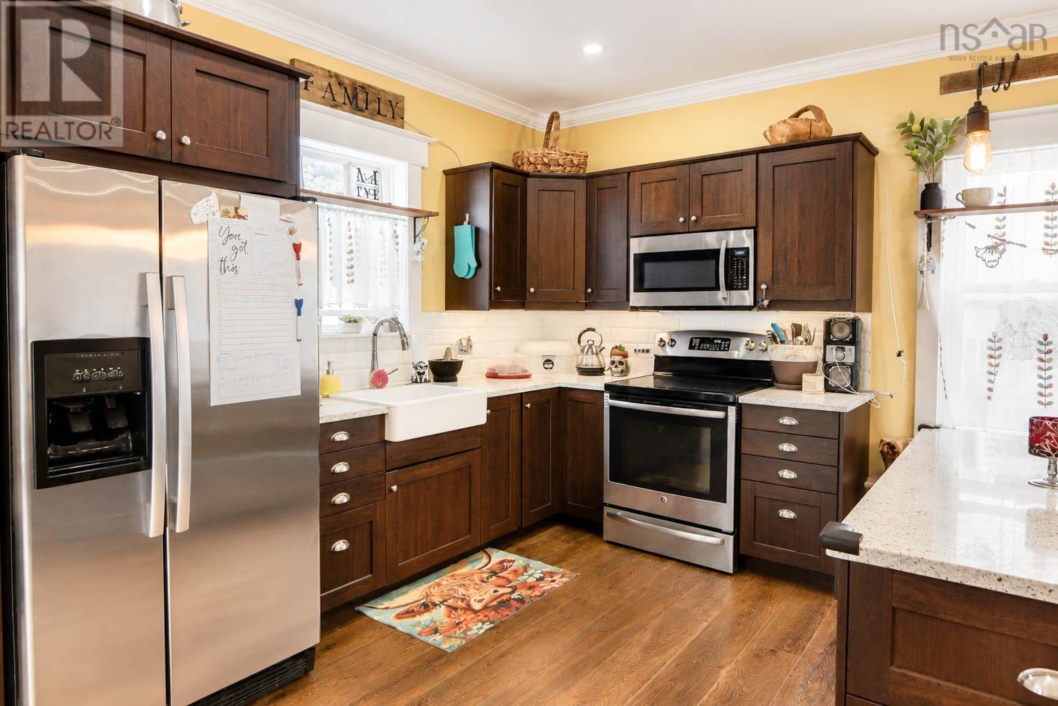 131 Maple Avenue Property Photo 16