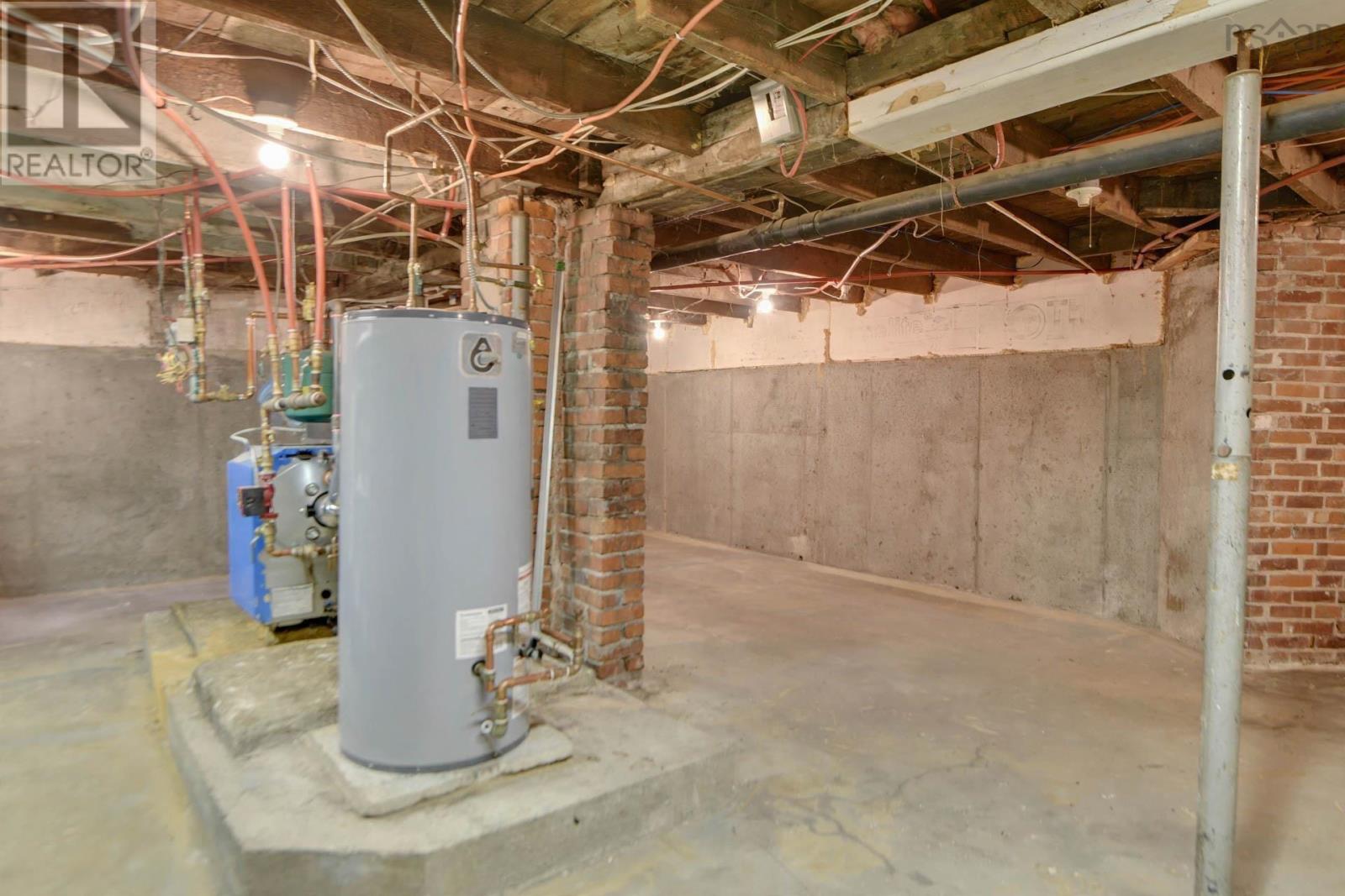 131 Maple Avenue Property Photo 40