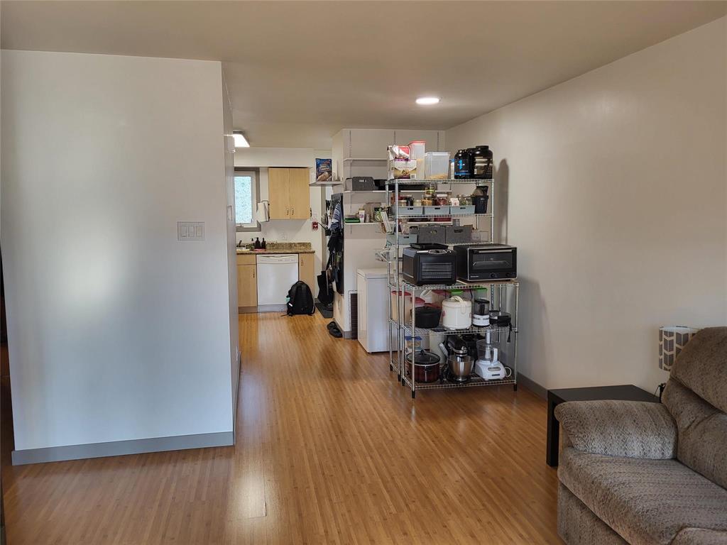 5 387 Talbot Avenue Property Photo 4