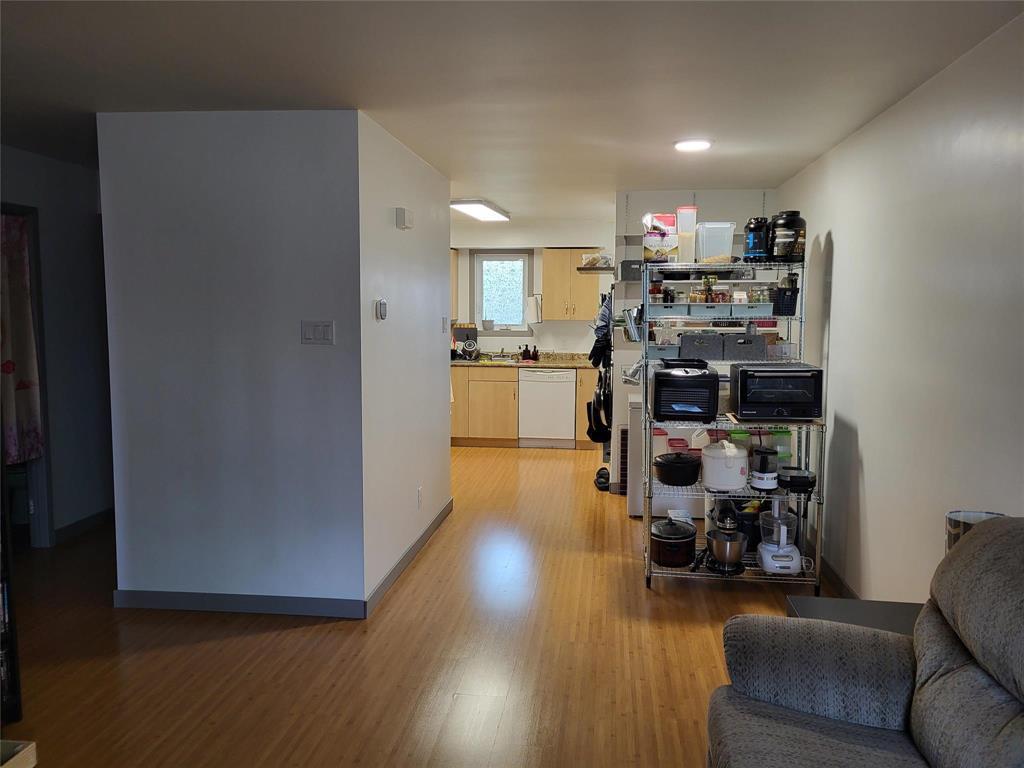5 387 Talbot Avenue Property Photo 6