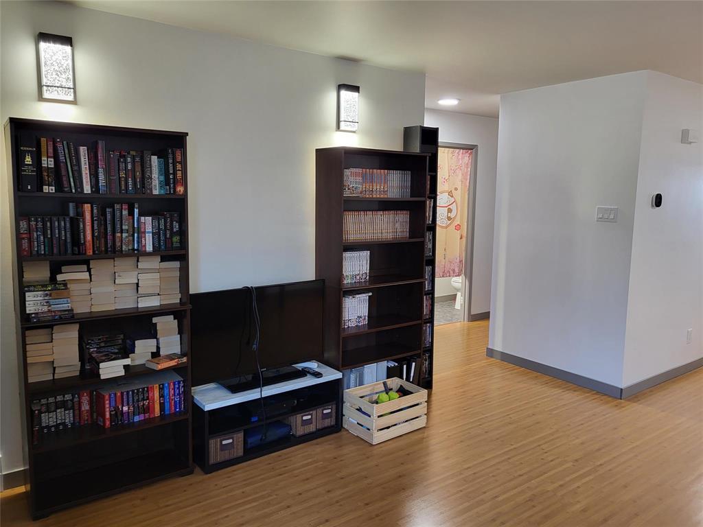 5 387 Talbot Avenue Property Photo 7
