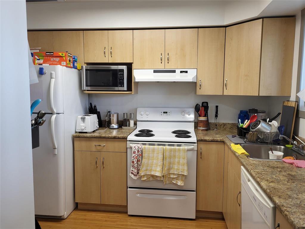 5 387 Talbot Avenue Property Photo 9