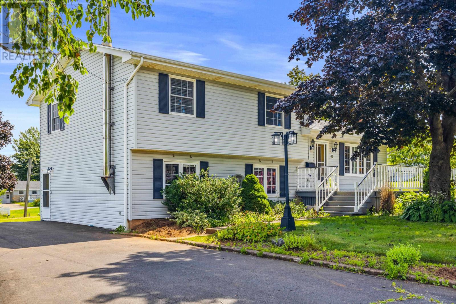 6 Millbrook Drive Property Photo 1