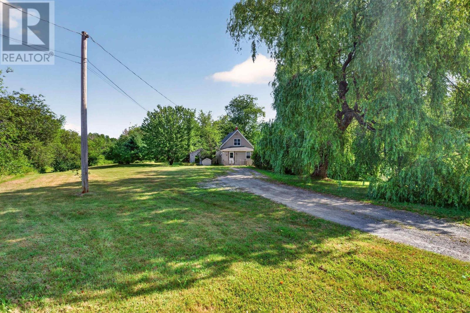 82 Cemetery Road