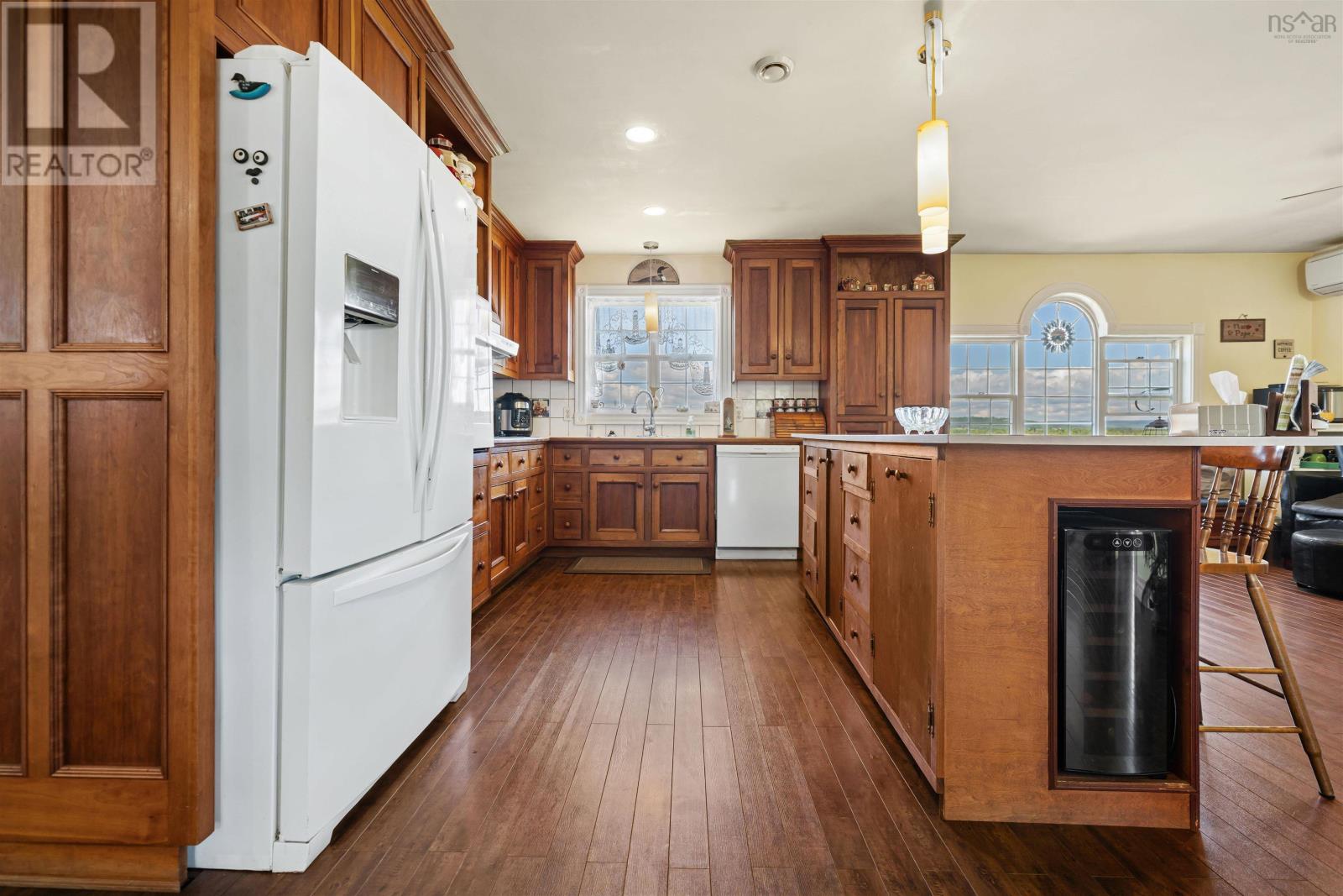 392 Birch Hill Road Property Photo 11