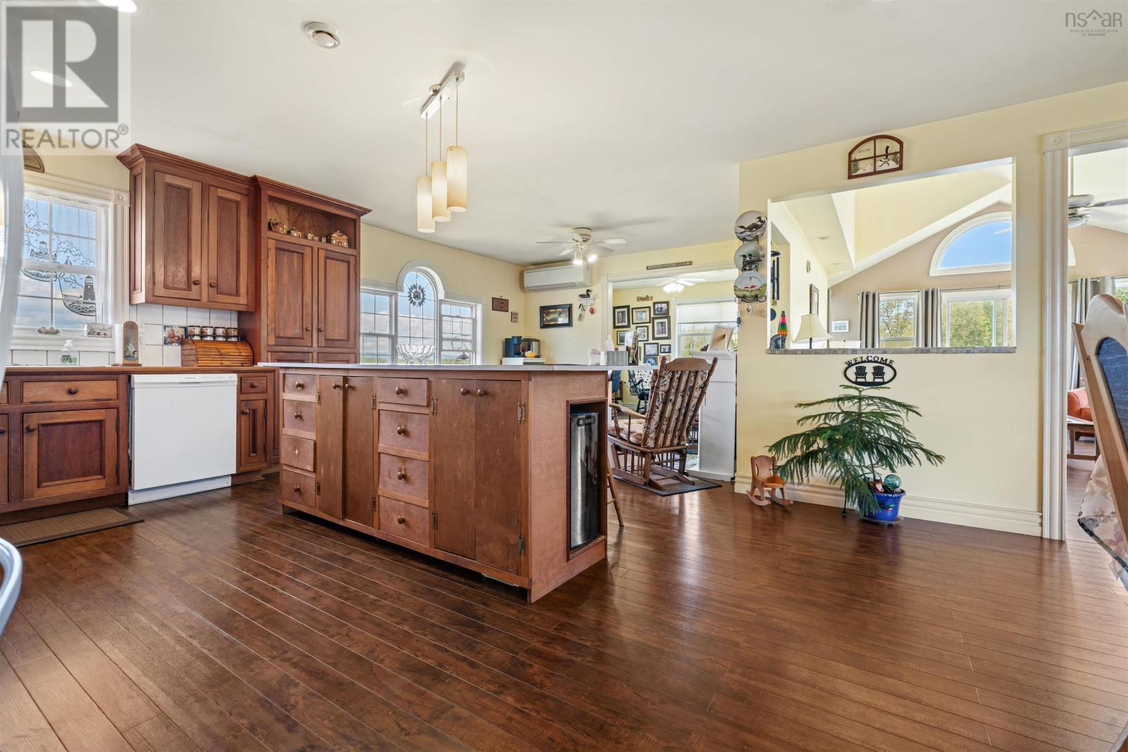 392 Birch Hill Road Property Photo 15