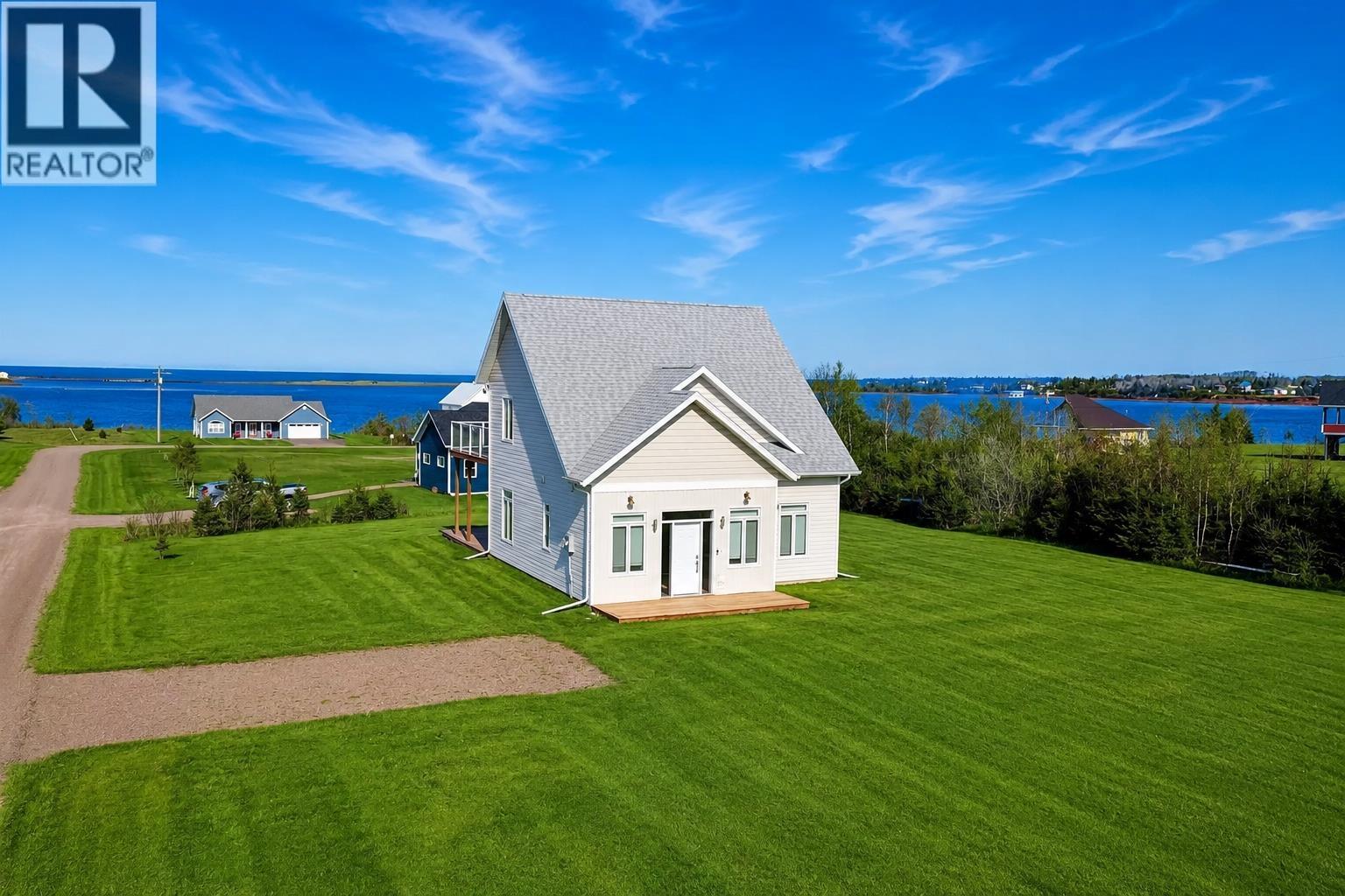 32 Blue Heron Crescent Property Photo 1