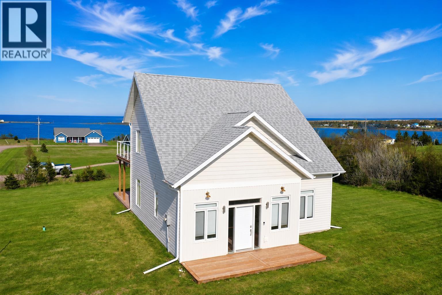 32 Blue Heron Crescent Property Photo 1