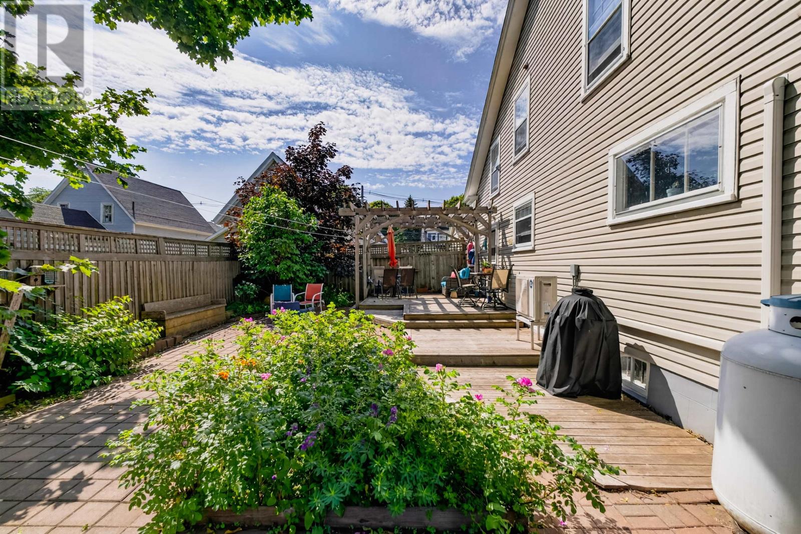 222 Church Street Property Photo 6