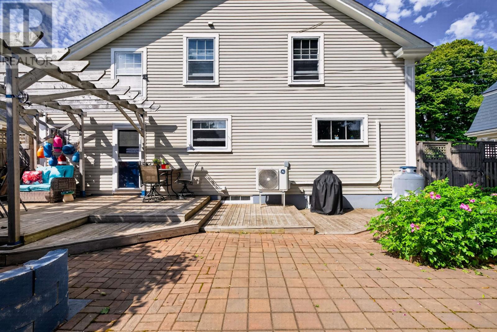 222 Church Street Property Photo 7