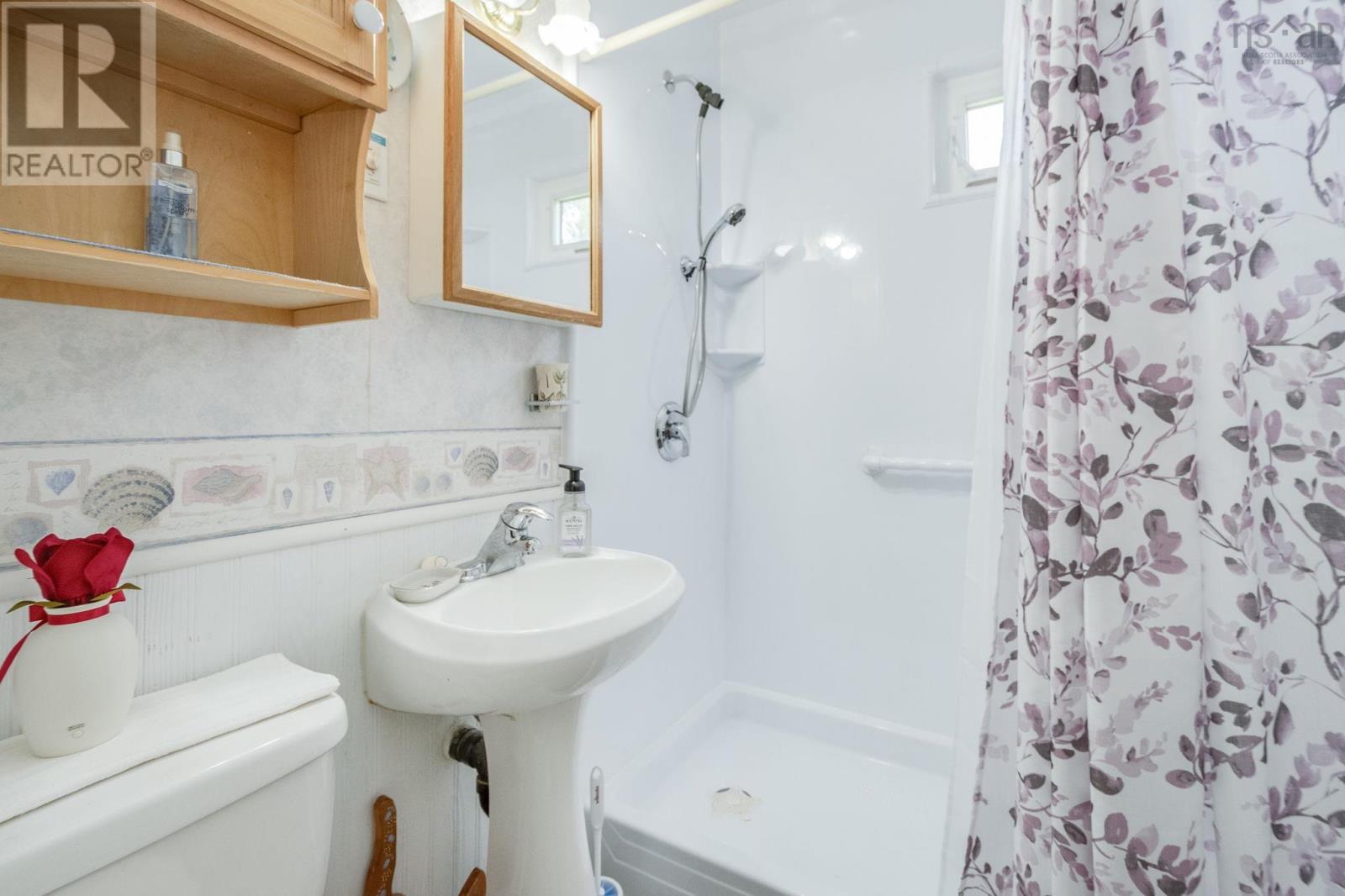 13 Campbells Lane Property Photo 8