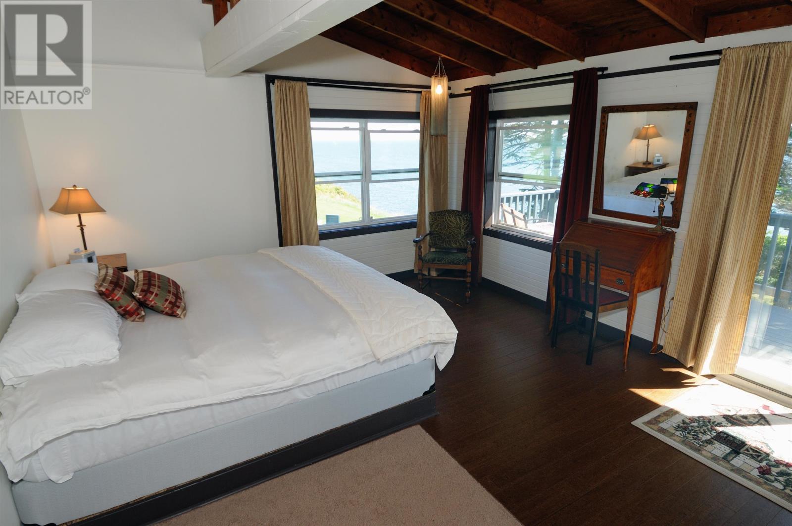 11561 Shore Road Property Photo 43