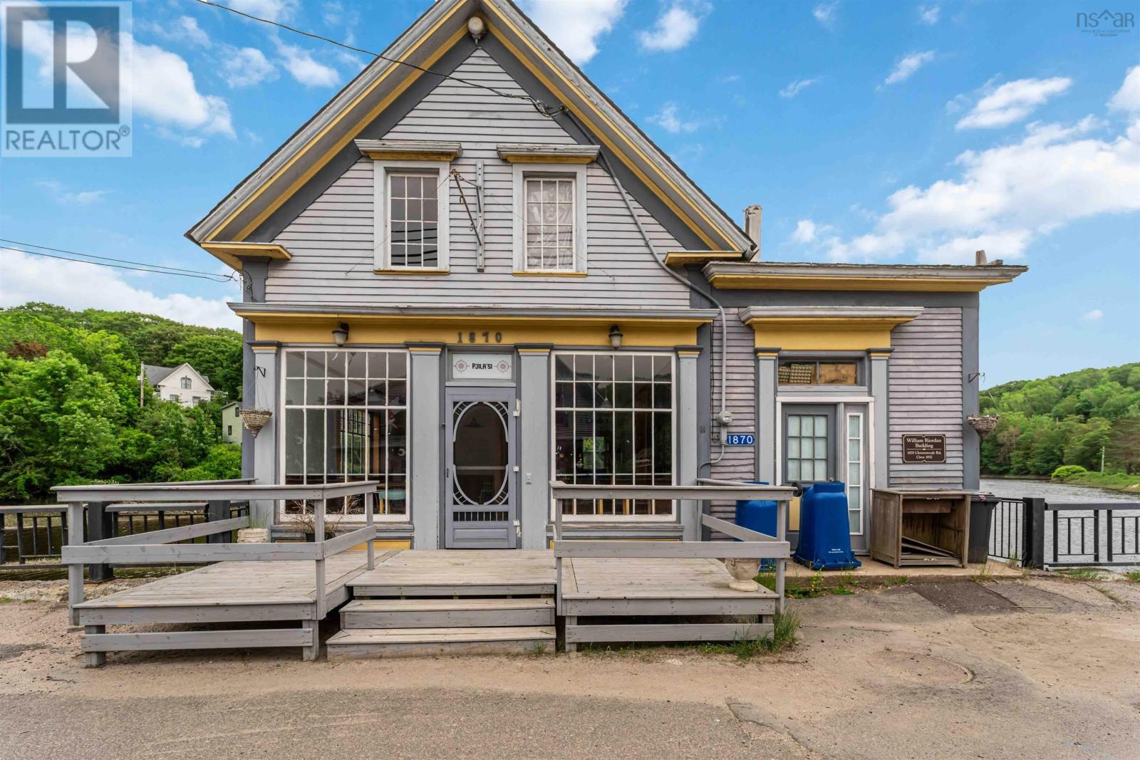 1870 Clementsvale Road Property Photo 1