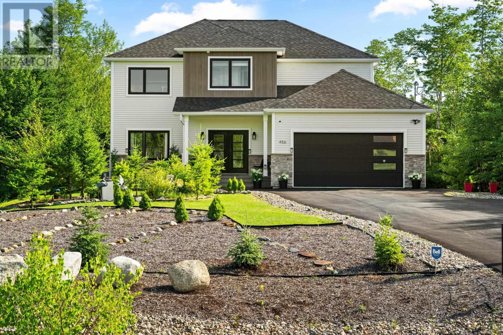 456 Magenta Drive Photo de la propriété 1