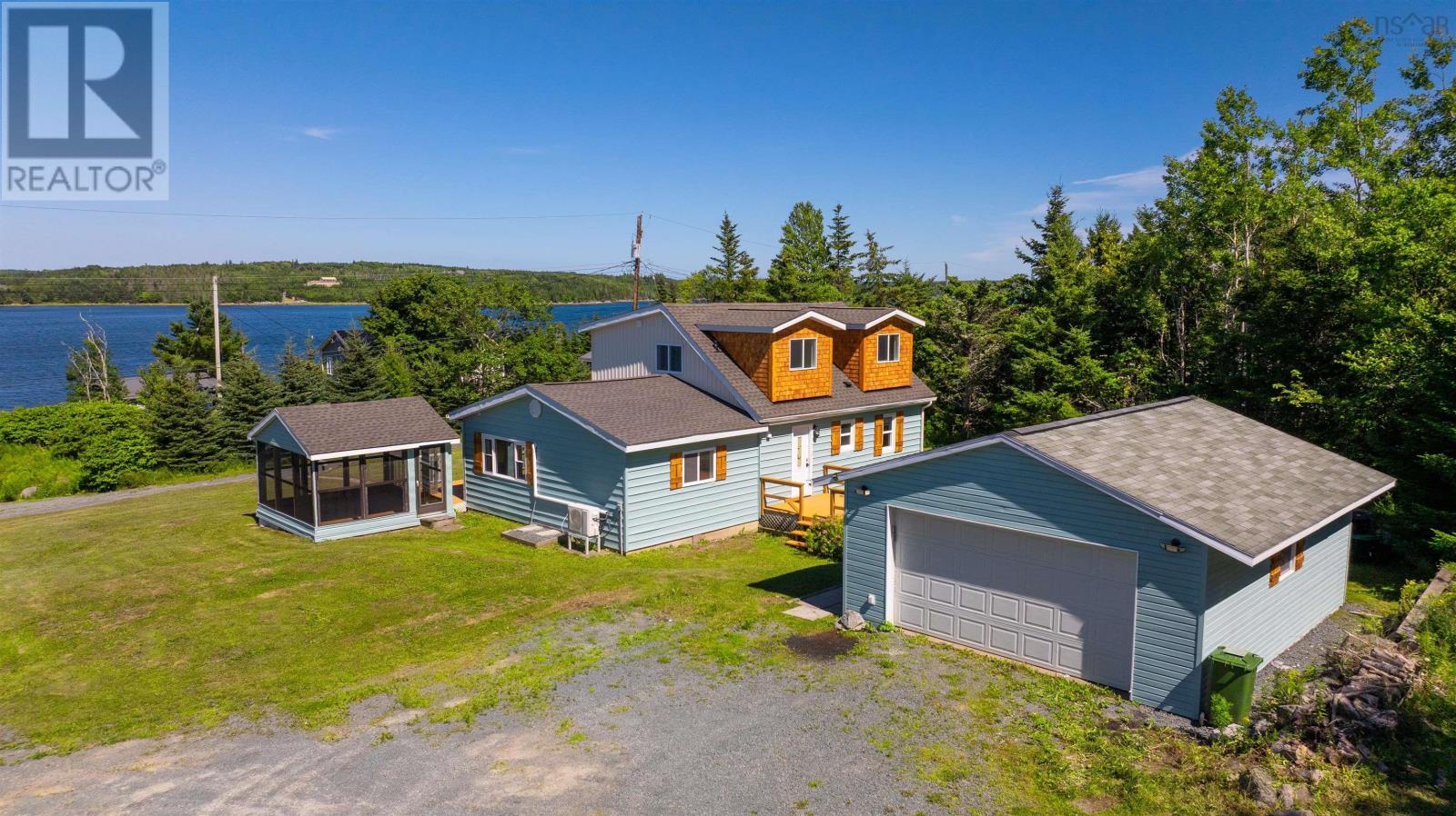 115 Harbourview Drive Property Photo 2