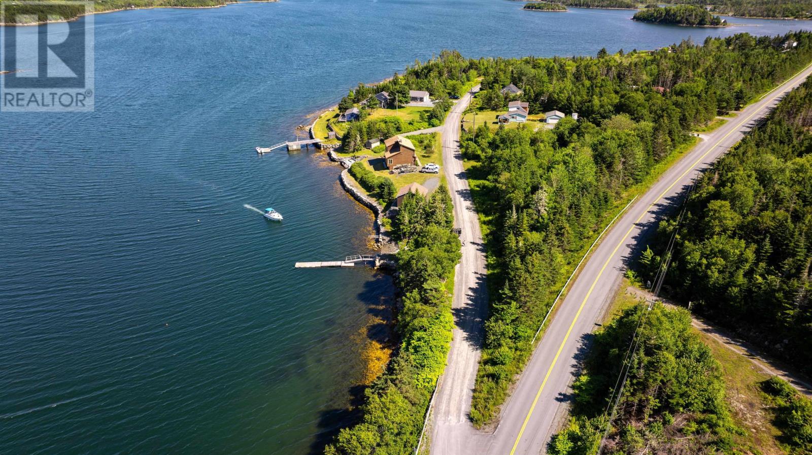 115 Harbourview Drive Property Photo 13