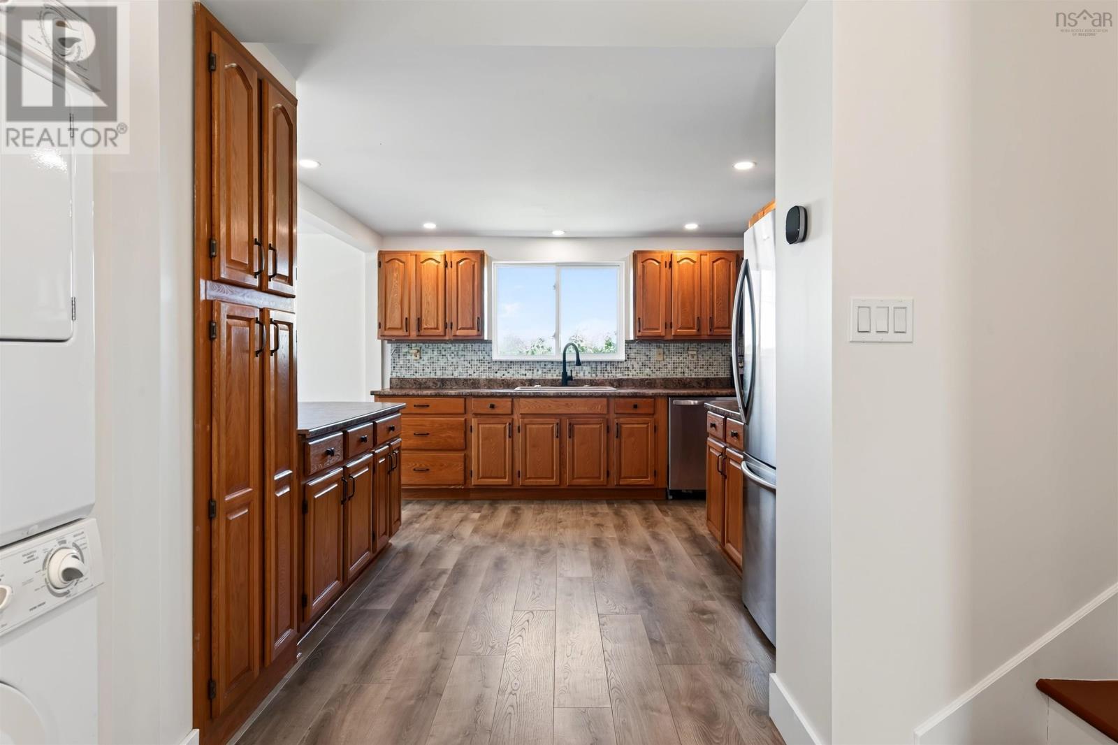 115 Harbourview Drive Property Photo 17