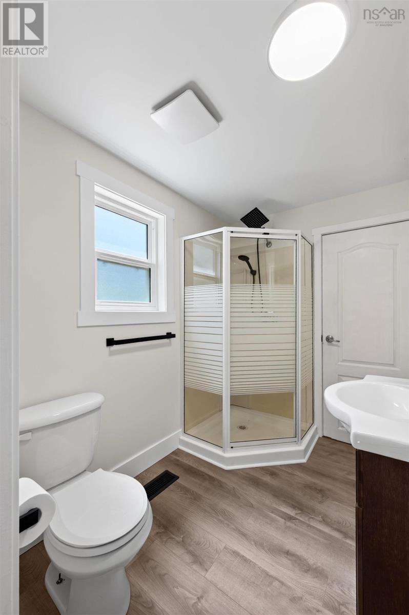 115 Harbourview Drive Property Photo 27