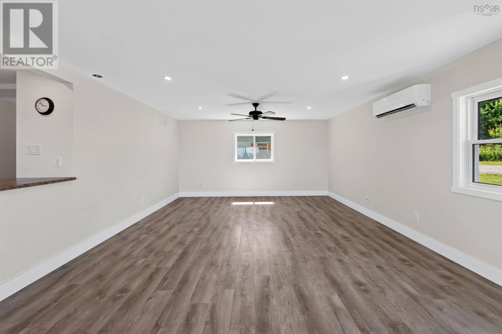 115 Harbourview Drive Property Photo 30