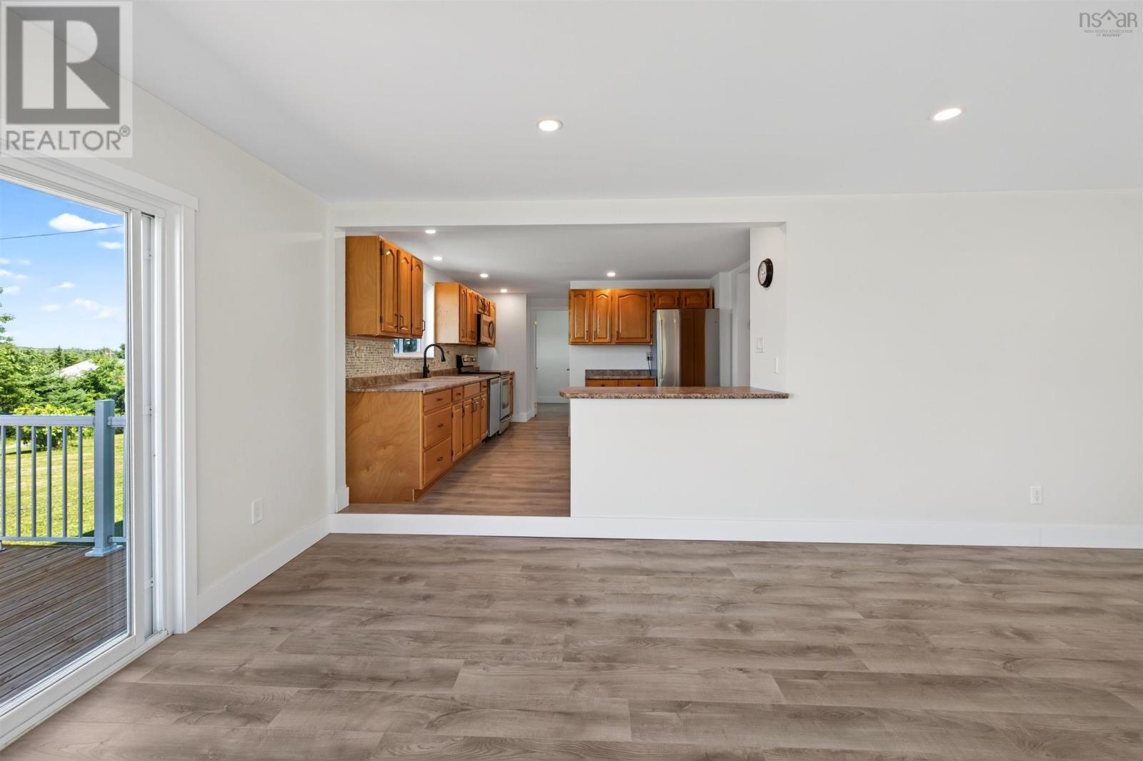115 Harbourview Drive Property Photo 32