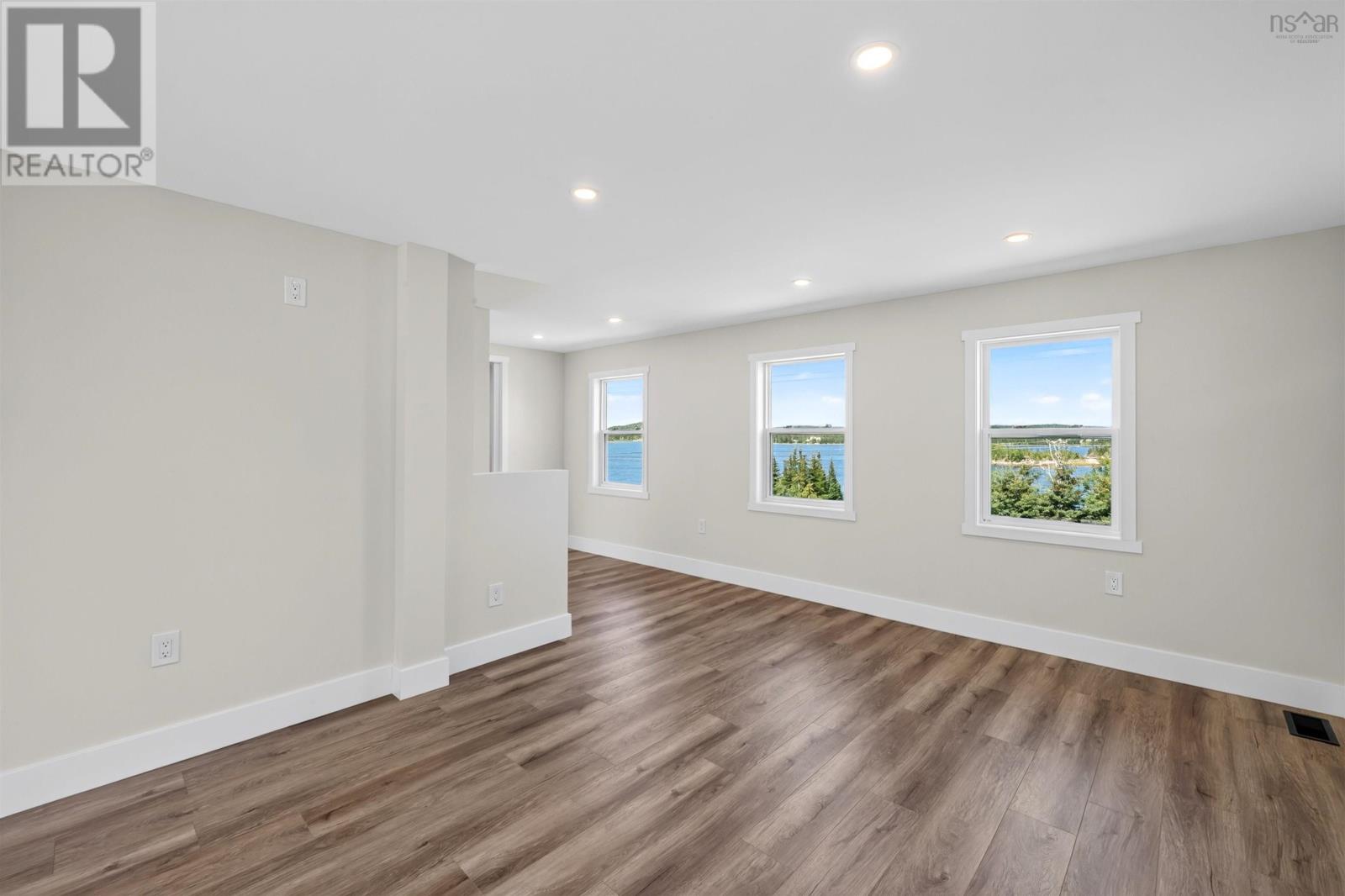 115 Harbourview Drive Property Photo 37