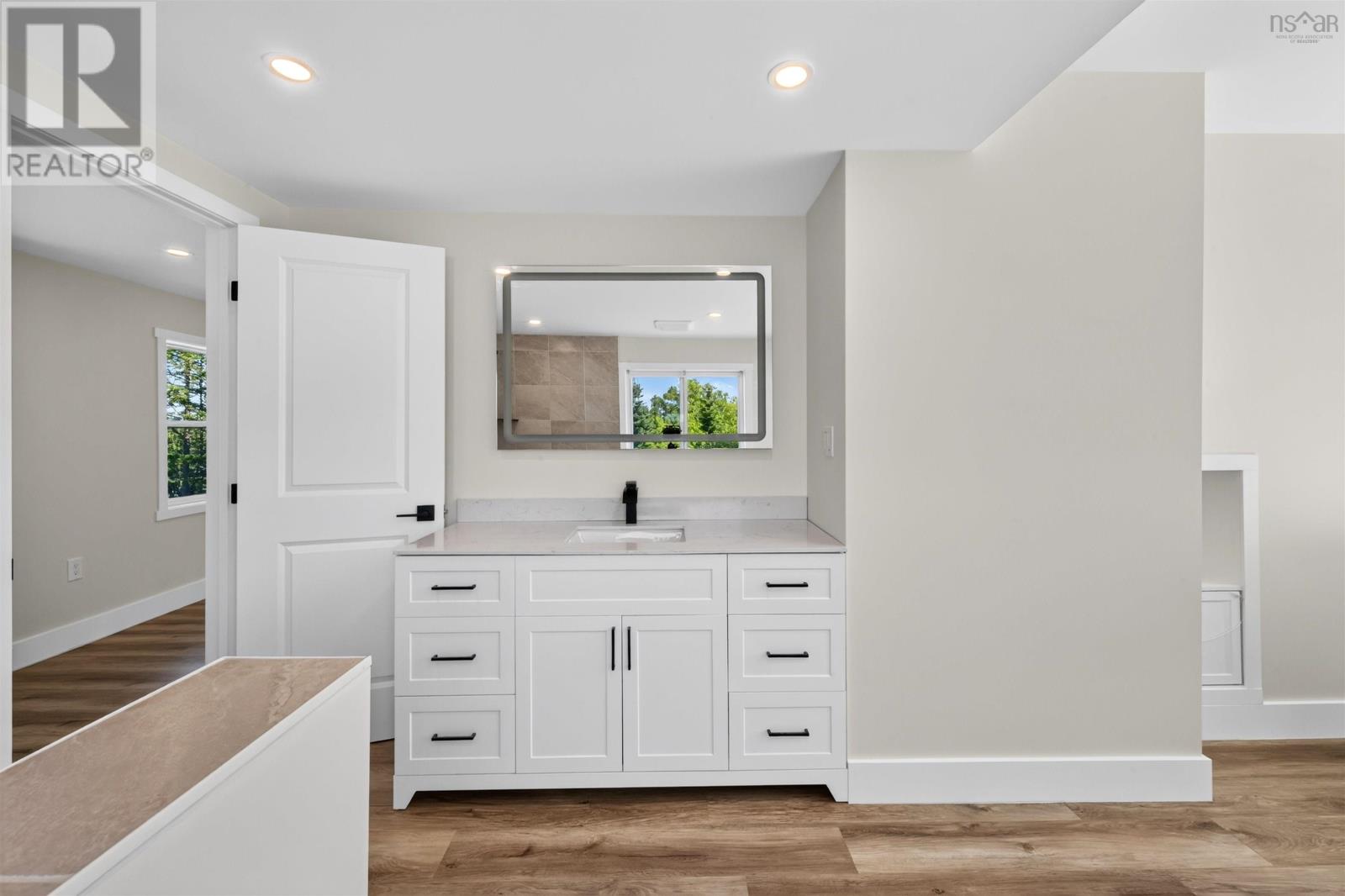 115 Harbourview Drive Property Photo 45