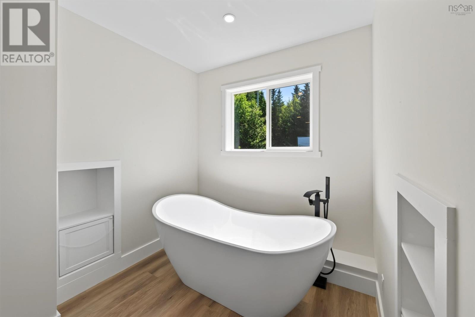 115 Harbourview Drive Property Photo 47
