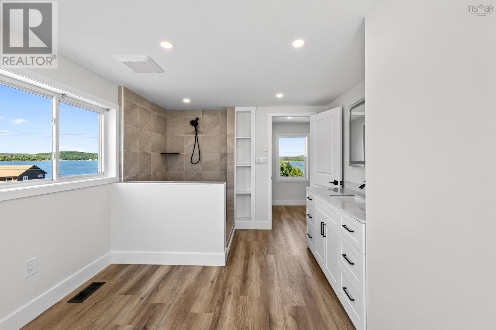 115 Harbourview Drive Property Photo 48