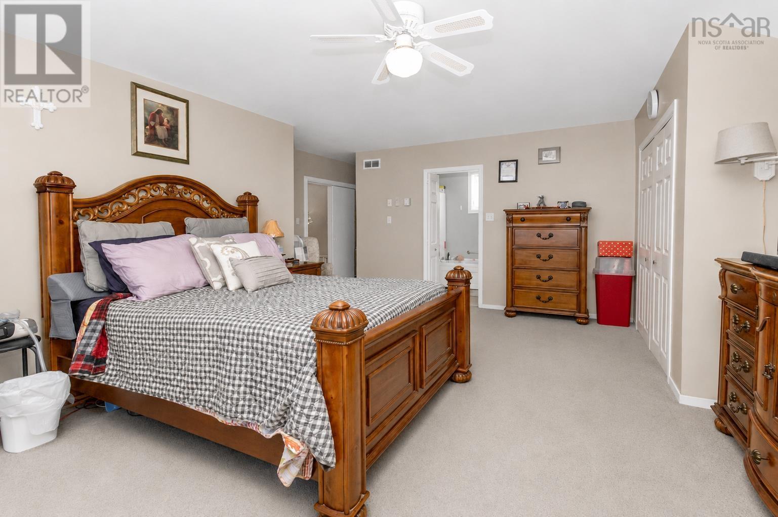 488 Purves Street Property Photo 23