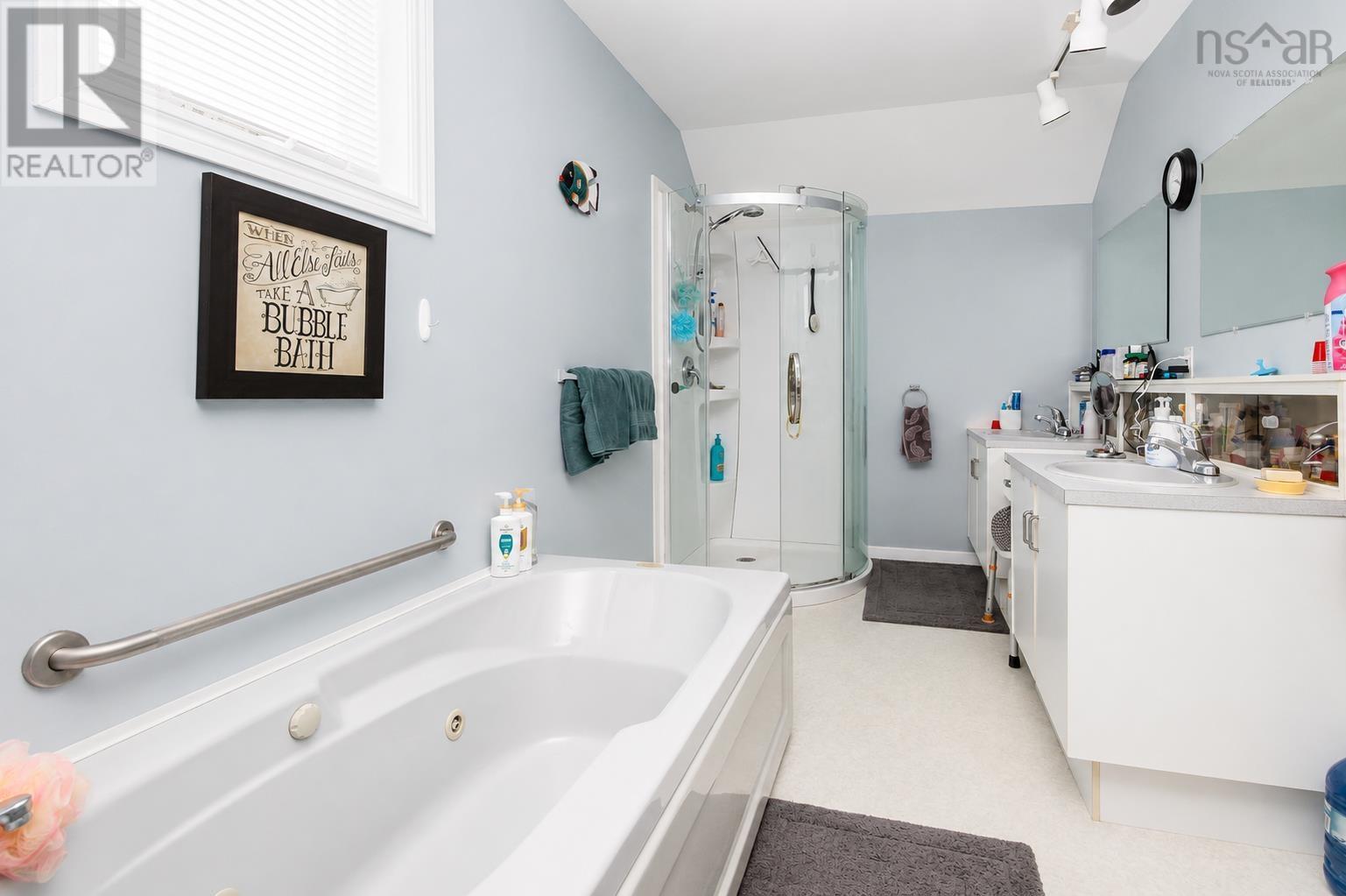 488 Purves Street Property Photo 26