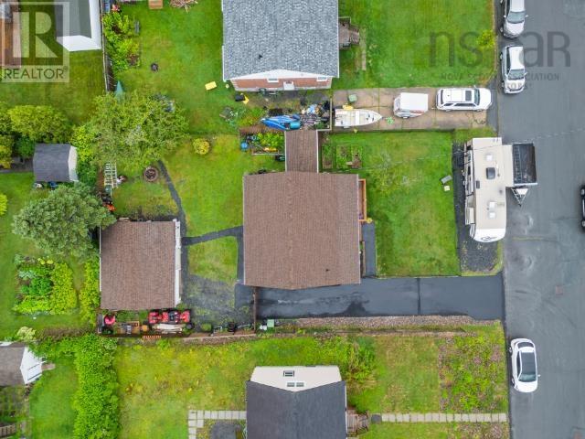 4 Elmdale Crescent Property Photo 4