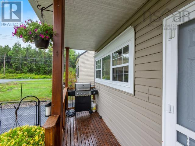 4 Elmdale Crescent Property Photo 6