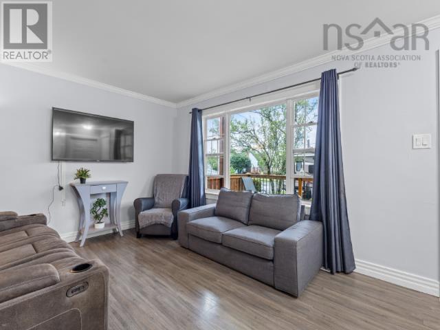 4 Elmdale Crescent Property Photo 20