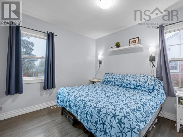 4 Elmdale Crescent Property Photo 23