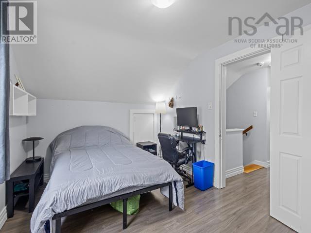4 Elmdale Crescent Property Photo 27