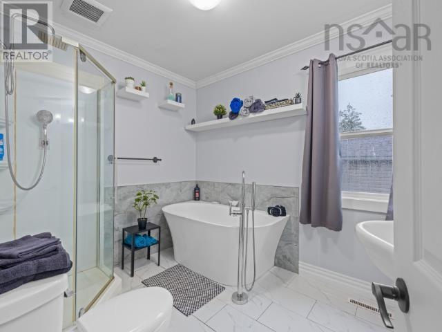 4 Elmdale Crescent Property Photo 39