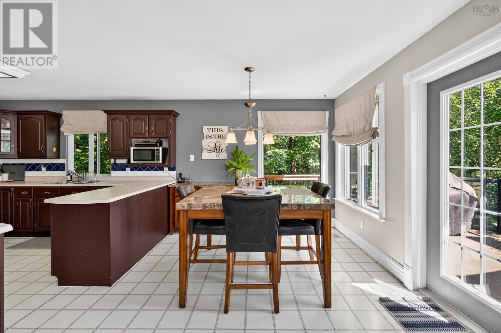 1581 Myra Road Property Photo 15