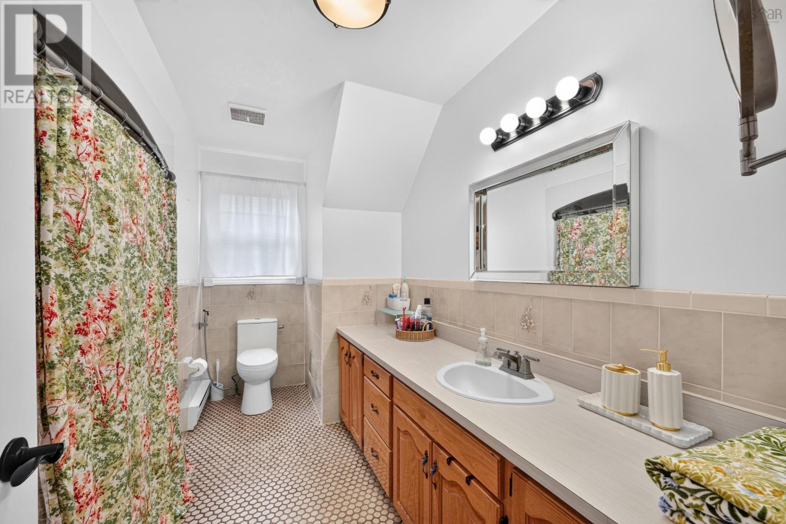 1864 Kings Road Property Photo 38