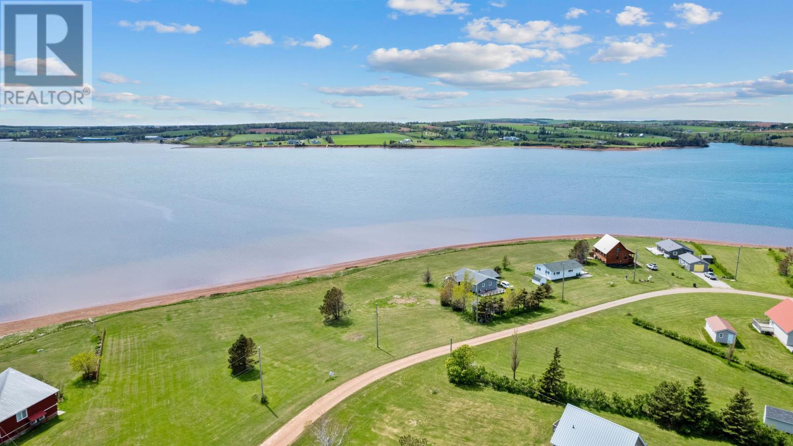 422 Hebrides Lane Property Photo 1