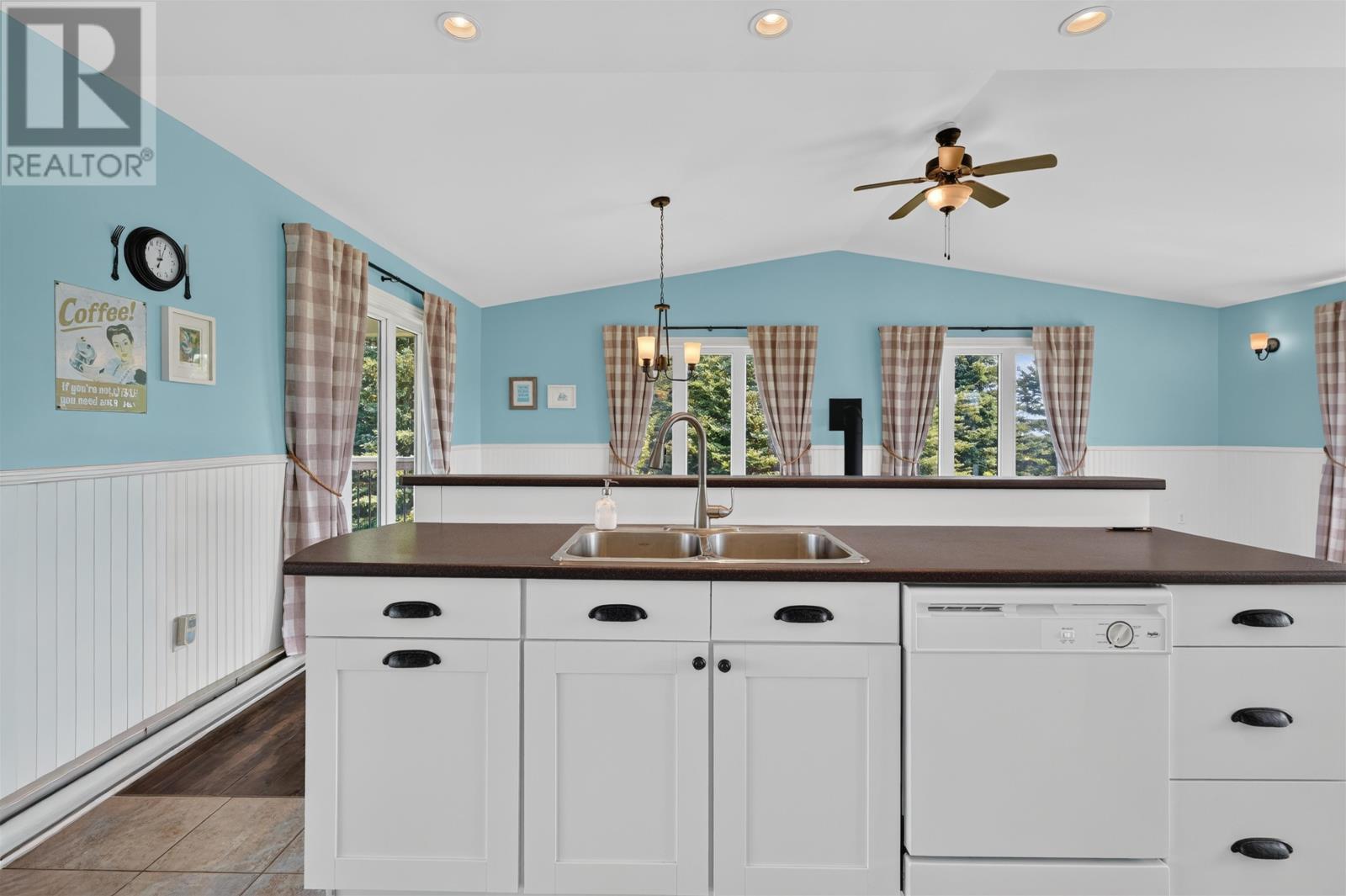 19 Pendergast Drive Property Photo 24