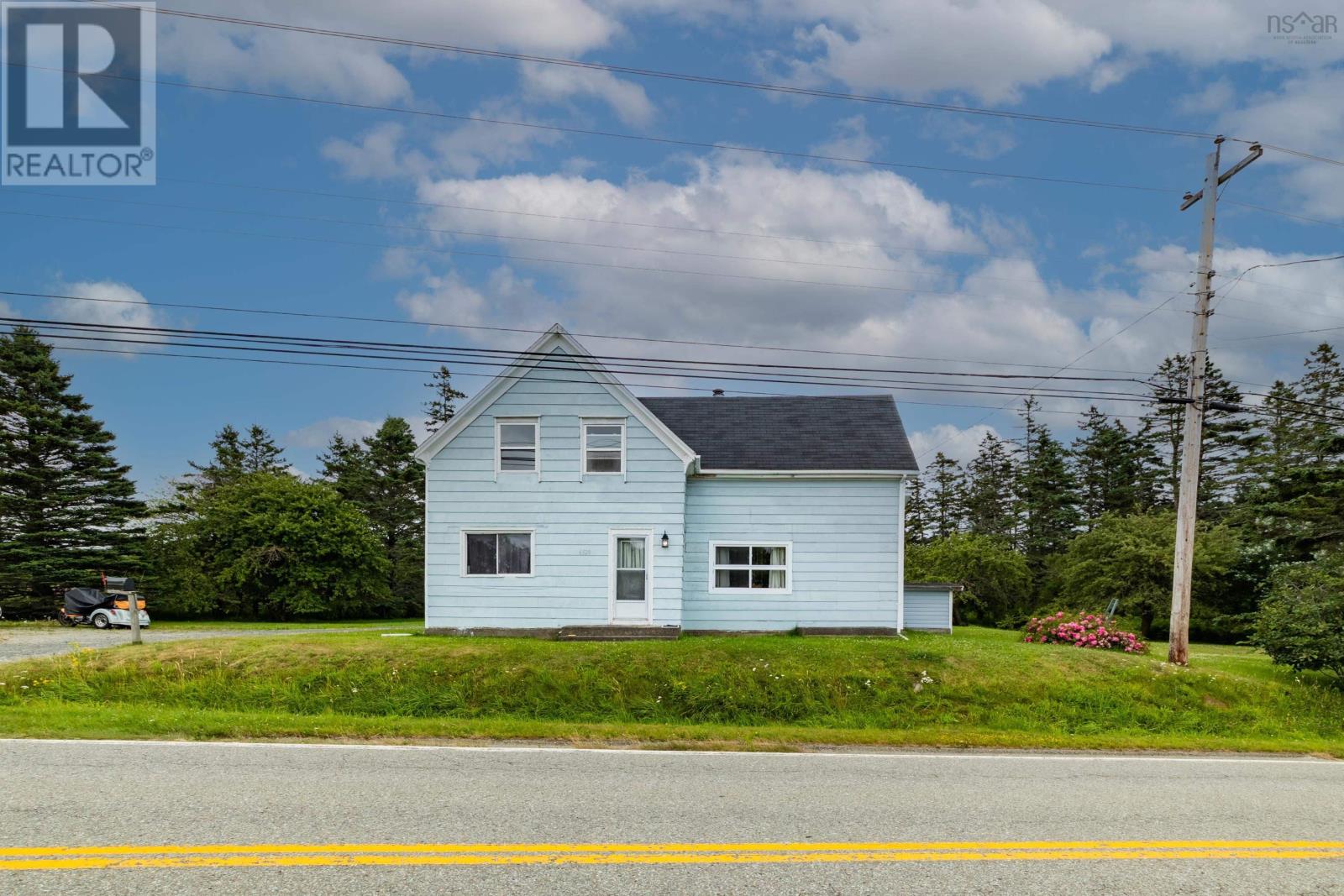 6528 Highway 1 Property Photo 1