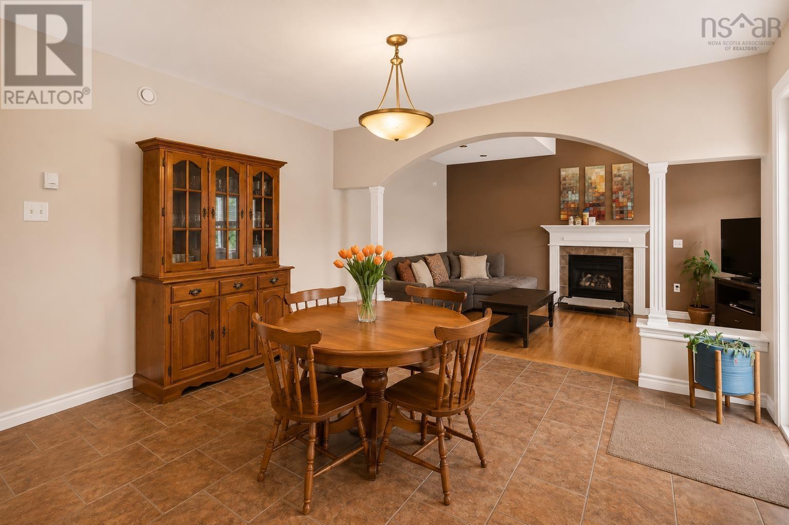 110 Gleneagles Drive Property Photo 15