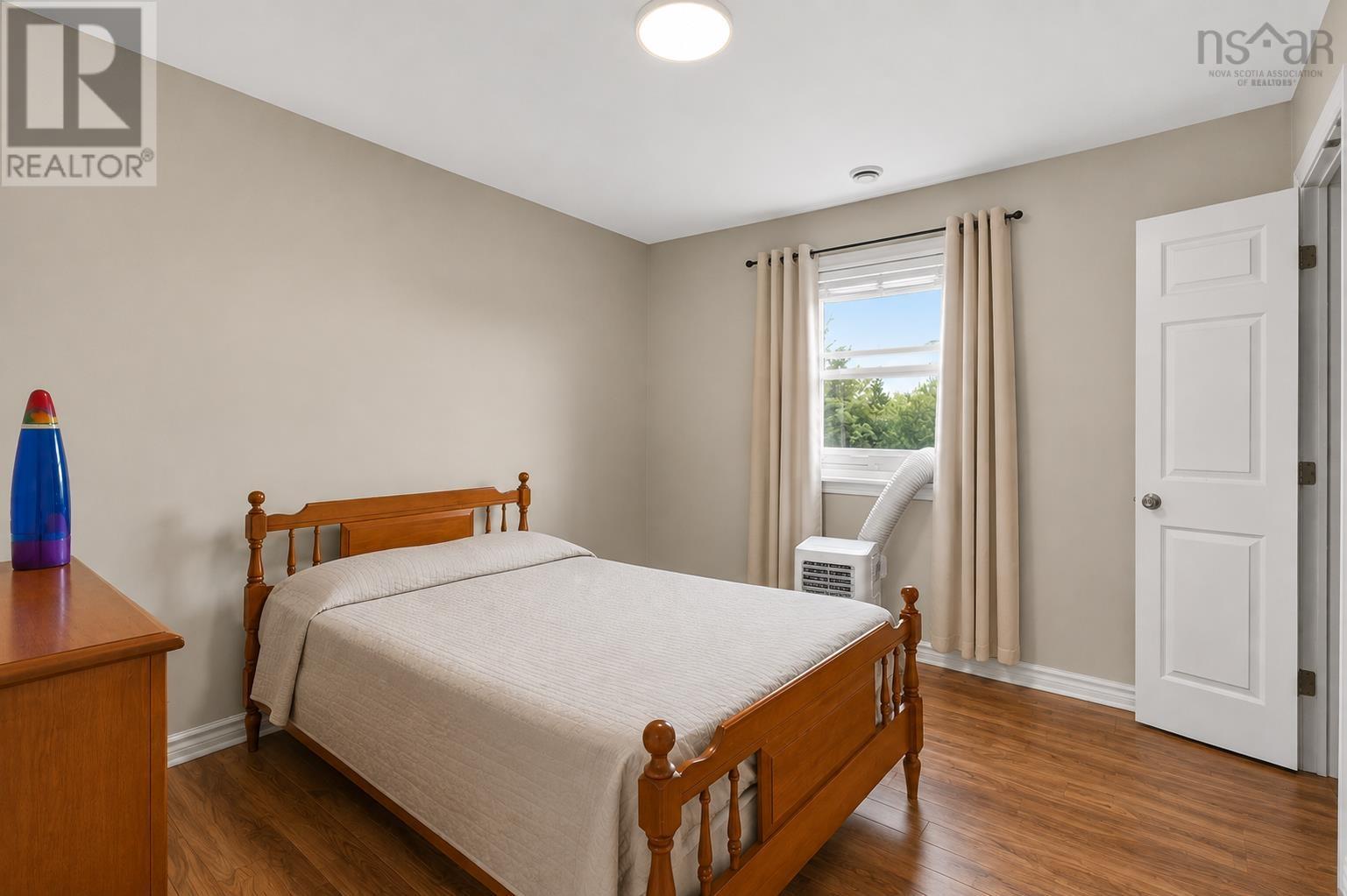 110 Gleneagles Drive Property Photo 22